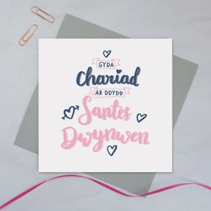Biglietto d'amore gallese 'Gyda chariad ar ddydd Santes Dwynwen' / Cerdyn cariad Cymraeg St Dwynwen Welsh San Valentino Amore gallese