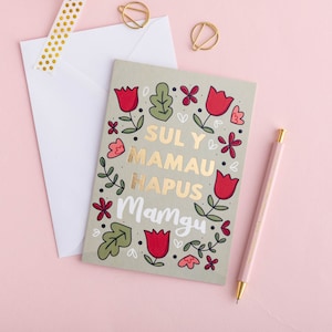 Mamgu Muttertagskarte - Cerdyn Cymraeg Sul und Mamau hapus - Mamgu - Blumen