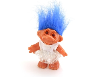 Dam Troll Puppe mit Ballerina Tutu Outfit und blauem Haar 1986