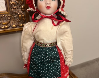 Vintage 1989 International Artisan Society Porcelain Doll – Italy – Original Box & Receipt