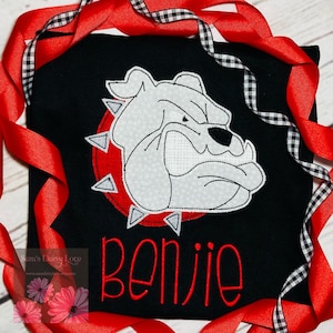 Boy&#39;s Bulldog Applique Shirt, Personalized Bulldog Shirt, Football Shirt, School Mascot, Game Day Shirt, Team Colors, Sara&#39;s Daisy Love
