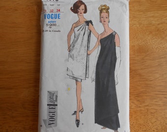 vogue Special Design Pattern 6596 Misses' Evening Dress      circa 1965