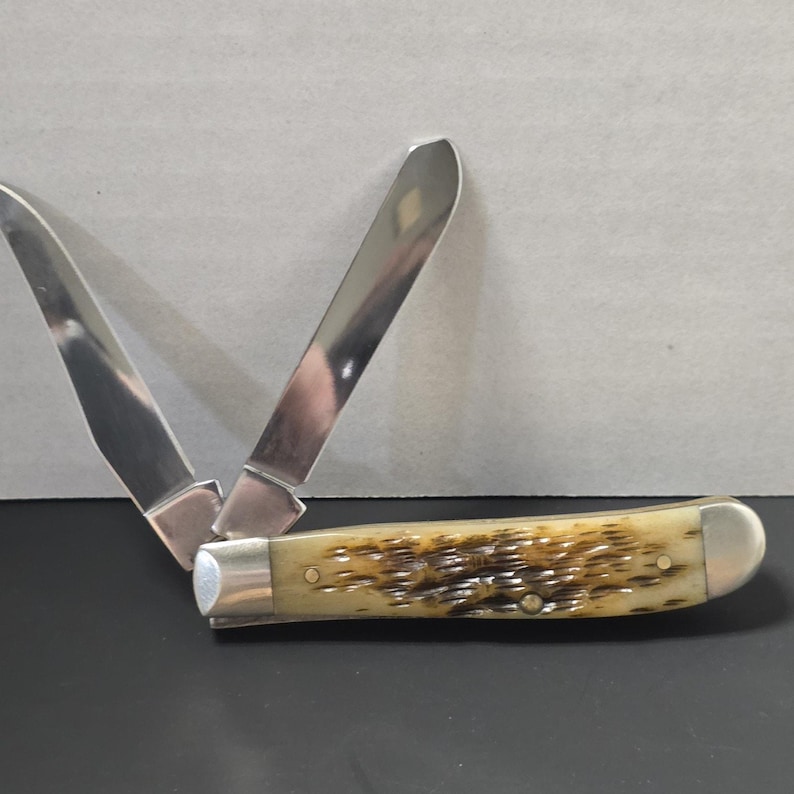 Case XX Mini Trapper Pocket Knife – 2006 – Peach Seed Jigged Bone image 9