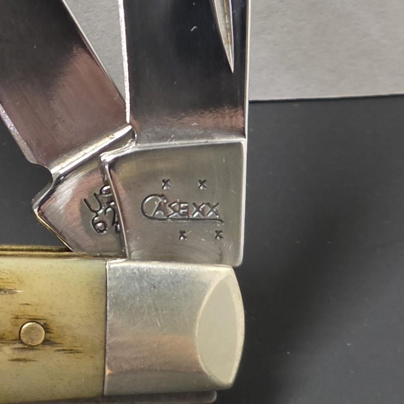 Case XX Mini Trapper Pocket Knife – 2006 – Peach Seed Jigged Bone image 2