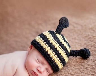Baby Bee Hat, Black And Yellow Bee Hat, Baby Boy Bee Beanie, Newborn Photography Outfit, Fuzzy Bee Toddler Hat, Spring Photoshoot, Crochet