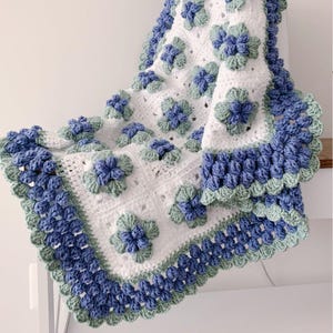 Blueberry Crochet Baby Blanket, Baby Blue Blanket, Kocyk do otulania, Rekwizyt do zdjęć, Kocyk do wózka, Prezent na baby shower, Uroczy kocyk dla dziecka