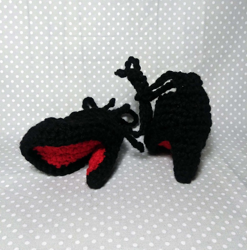 Röda skor för baby, Halloween för barn och baby, Högklackade babyskor, Virkade pumps för baby, Designerskor för flickor, Fotorekvisita för nyfödda, Stilettklackar bild 5