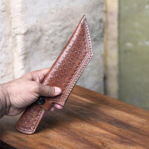 Handmade Damascus Steel Knife | Engraved Blade, Leather Sheath