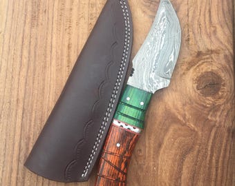 Handmade Damascus Steel Knife with Leather Sheath | Pakka Wood Handle