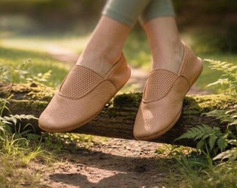 Handmade Leather Slip-ons, Women’s Barefoot Summer Shoes, Soft Leather Loafers, Comfortable Walking Flats, Natural Leather Moccasins, Tan