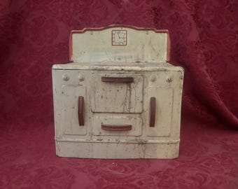 Vintage Wolverine Toy Stove/Oven - 1942-1955 - Cream & Red Pressed Tin w/ Litho