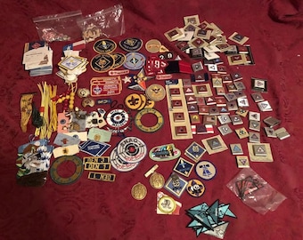 Huge Lot of Modern & Vintage Boy Scouts PATCHES Emblem PINS LOOPS + Other Items