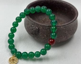 Green Agate Bracelet with Gold Charm – Handmade 8mm Stretch, Healing Crystal, Meditation & Yoga Jewelry