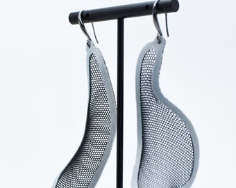 Aeris - Pendientes textiles impresos en 3D / Joyas esculturales ligeras