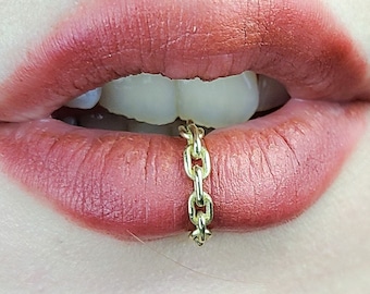 10K - 14K Yellow Gold Chain Lip Cuff, Fake Lip Piercing, Industrial, Body Jewelry, Punk Lip Jewelry, Chain Ring, Lip Hugger, Lip Ring, Body