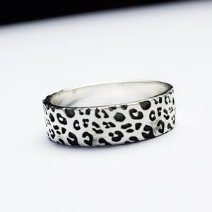 6mm Wide Leopard Print Ring, Silver Animal Print Jewelry, Tiger King, Carol Baskin, Cheetah, Stackable, Big Cat, Jaguar, Panter, Gift