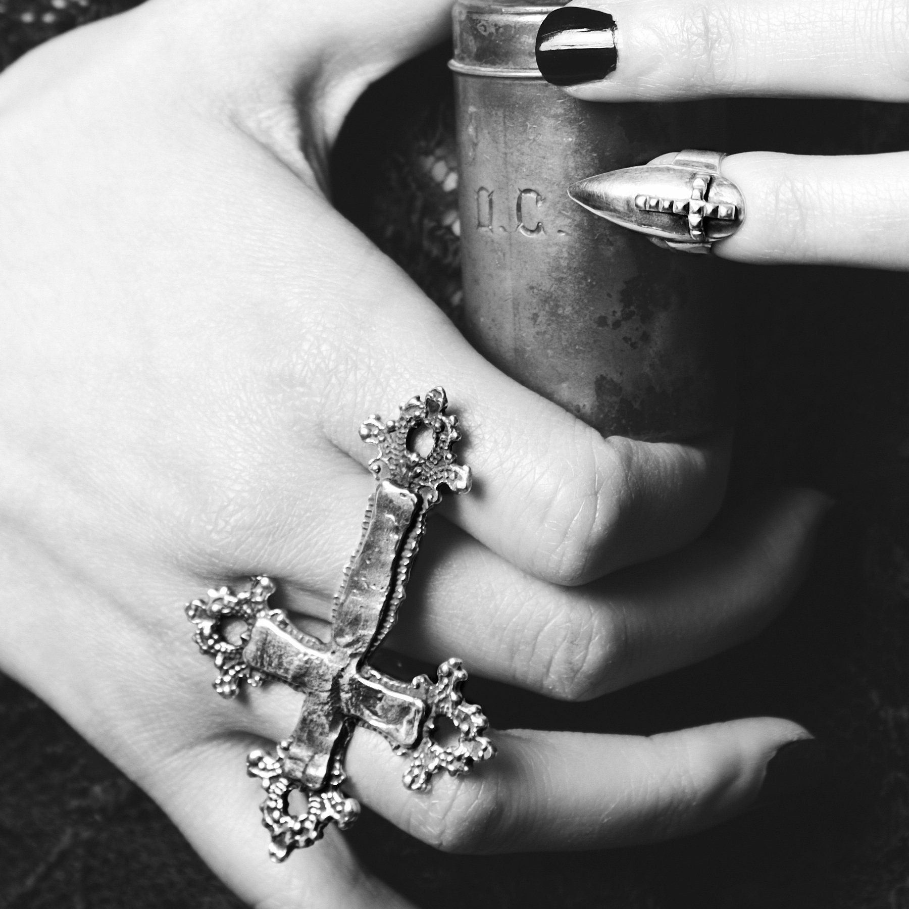 Big Baroque Cross Ring, Statement 2 Finger Ring, Unisex, Multi Finger, Knuckle, Gothic, Crucifix, Cross Jewelry, Religious, Vintage, Witchy - Etsy Big Baroque Cross Ring, Statement 2 Finger Ring, Unisex, Multi Finger, Knuckle, Gothic, Crucifix, Cross Jewelry, Religious, Vintage, Witchy - Etsy