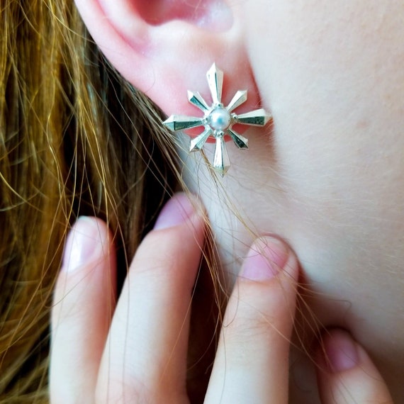 Mid Century Star Earrings, Celestial Jewelry, 1930s, Statement Pearl Stud Posts, Contemporary, Art Deco, Vintage, Gatsby, June Birthstone