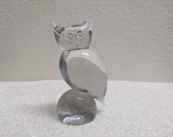 Hand Sculpted Glass Owl Figurine or Paperweight
