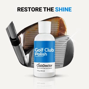 以下が含まれることがあります： 青いラベルに「RESTORE THE SHINE」と書かれたClubDoctor Golf Club Polishの白いボトル。ボトルは錆びたものと磨かれたものの2つのゴルフクラブヘッドの前に配置されており、ラベルには118mlの容量が記載されています。