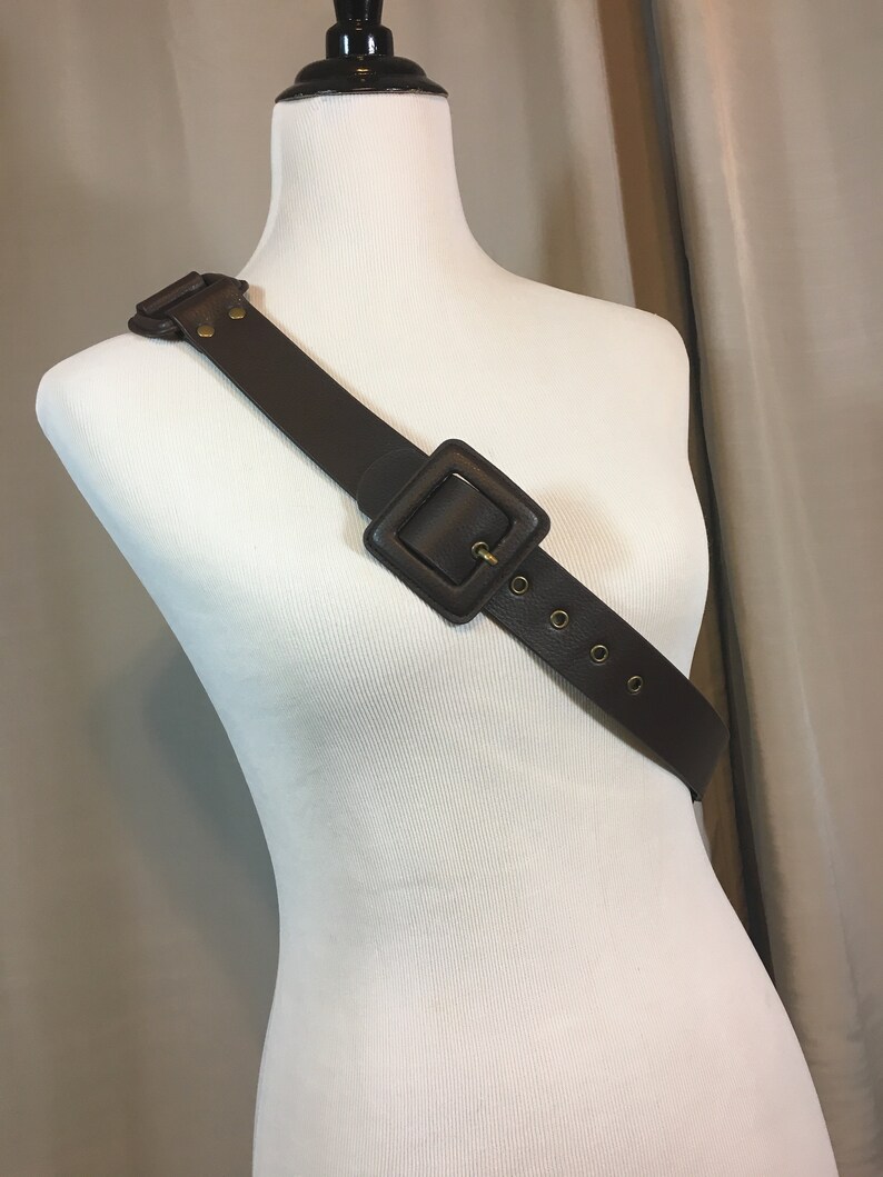 39.25 38.25 40.25 Vintage Wide Dark Brown Faux Leather Belt Size XL Belt is 1.5 Wide Buckle is 2 /& 58 Wide Buckle holes 37.25 41.25