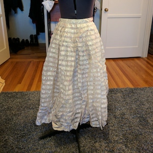 Small 50&#39;s Off-White Striped Skirt with Pink &quot;Splatter&quot;
