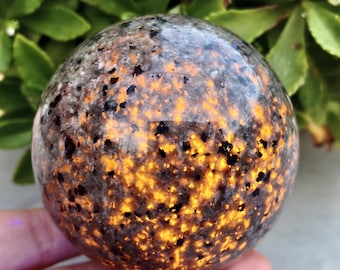 Natural Yooperlite Sphere, UV Reactive Crystal Sphere, Fluorescent Glow Meditation Sphere, Reiki Healing Crystal Ball, Unique Crystal Gifts