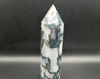 Gran torre de ágata musgosa de 16,5 cm, 503 g • Calcedonia dendrítica verde, India