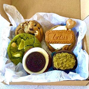 Gourmet S'more & Dubai Chocolate Cookie Discovery Box - 1+4 PC  Variety Sampler - Gift Box - Fresh Made To Order