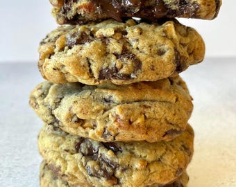 New York Style Chocolate Chip Cookies – Chunky Nutty Mix, Soft Chewy (6pc)