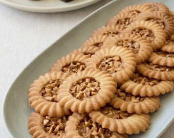 Gourmet Romias Butter Cookies | Danish Roman Shield Cookies | Afternoon Tea Gift | Almond Caramel Florentine Pastry, Handmade Biscuit | 20pc