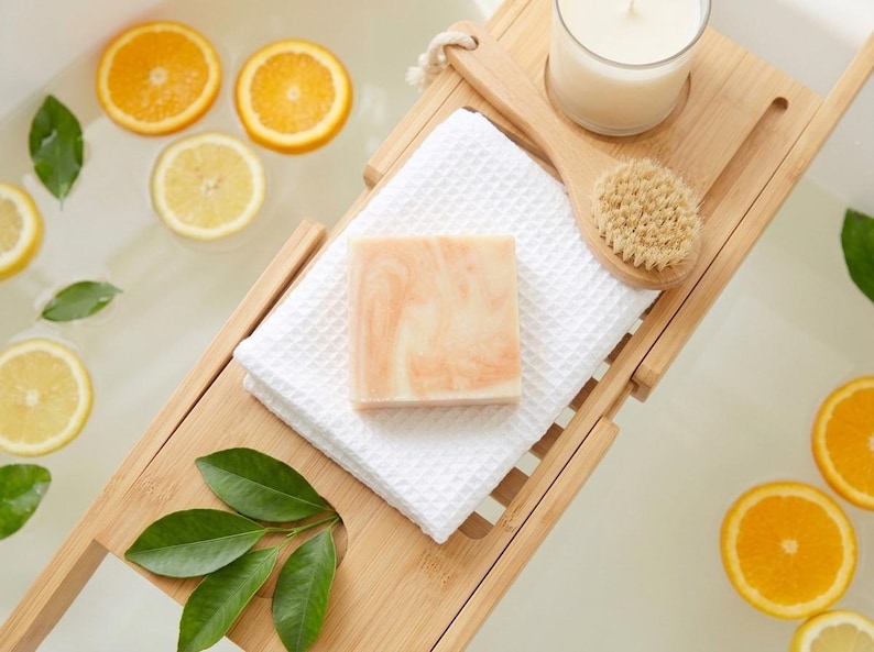Jabón artesanal Summer Citrus, aceite de oliva, coco y cáñamo, jabón corporal con manteca de karité, 145 g imagen 5