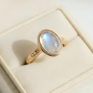 2CT Vintage Oval Moonstone Ring 14K Solid Gold Moonstone Gemstone Engagement Ring Unique Moonstone Promise Ring Anniversary Gift For Her