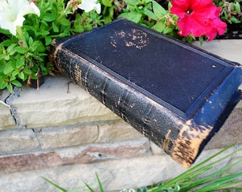 1892 vintage , rare Oxford Holy Bible, the S.S. Teacher's Edition, Old and New Testaments , Concordance. By Henry  Frowde, London.