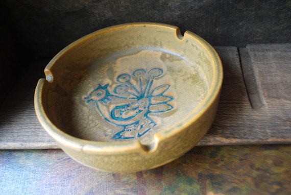 Collectible Vintage 60s, Glazed Ceramic ,large Ashtray With Exotic