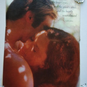 Romantische vintage70s , origineel, litho , grote foto poster "Liefde" door Kahlil Gibran. Citadel Press, New York.