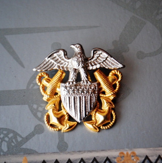 thumbnail image 2 of WW2 US Navy Officer Lapel Hat Pin Badge – US260 Reproduction Militaria 2 of 5