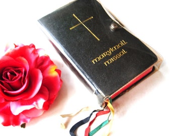 1966 vintage , religious catholic book " Maryknoll Missal ", Vatican II edition. Published by P.J. Kenedy and  Sons., NY