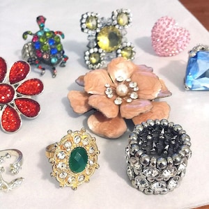 Vintage Rhinestone Costume Ring Lot MOD Pave, Enamel, Flower Stretch, Statement Rings 10 pcs