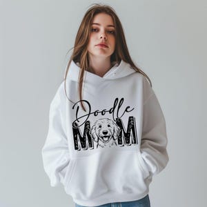 Doodle Mom PNG — Distressed Dog Mom Design | 300 DPI Transparent Sublimation PNG (Instant Download)
