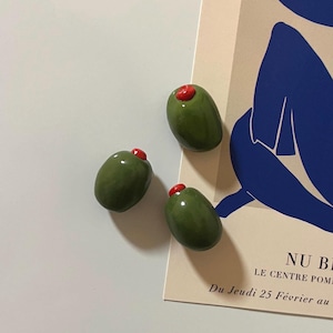 3D stuffed olive fridge magnet Italian Mediterranean kitchen decor gift mini food polymer clay ceramic fun quirky decoration home minimalist