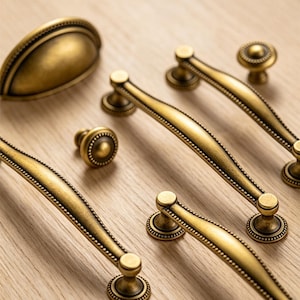 Bronze Brass Drawer Pulls/Vintage Shells Door Handles/ Kitchen Pulls/Dresser Pulls /Door Knobs/Knobs Drawer Pulls/Handle Cabinet Hardware
