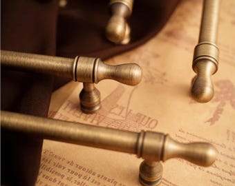 アンティーク真鍮キャビネット取っ手 | アンティークゴールドキッチン取っ手 | アンティーク真鍮引き出しノブ | アンティーク真鍮Tノブ | 真鍮キャビネット金具セット