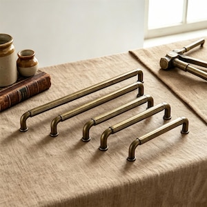 Antique Brass Cabinet Pulls/Kitchen Cabinet Handles/Dresser Drawer Knobs /Drawer Pulls/Vintage Hardware Knobs