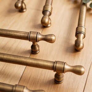 Tiradores de latón antiguo para gabinetes / Tiradores de cocina dorados antiguos / Perillas de latón antiguo para cajones / Perillas en T de latón antiguo / Juego de herrajes de latón para gabinetes