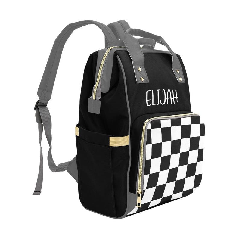 Bolsa de pañales para niño, mochila personalizada para bebé, bolsa de pañales a cuadros blancos y negros con nombre del bebé, regalo personalizado para bebé imagen 4