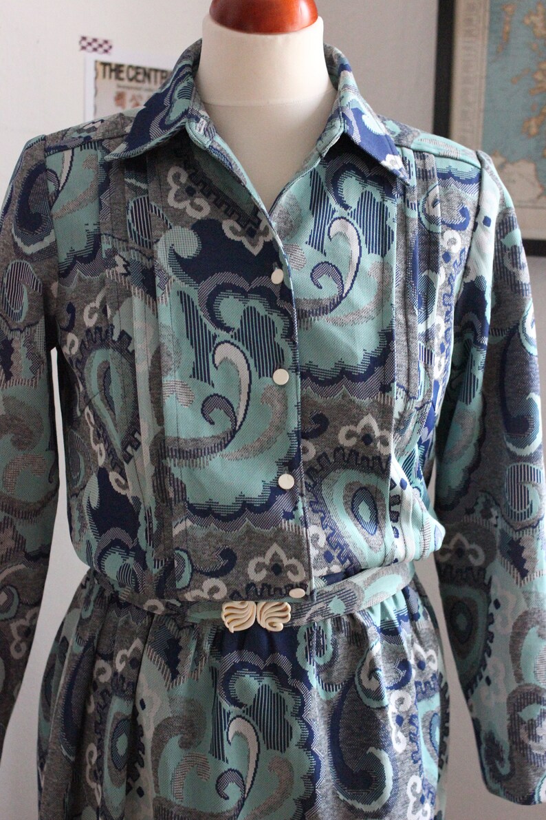 Vintage 70s Turquoise Paisley Shirt Dress / UK12 Size S-M / Jersey Dress with Belt image 2