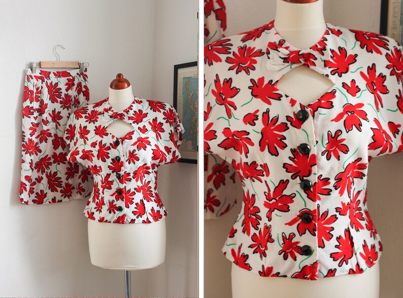 Vintage Petite 50s Red and White Floral Top UK8 Size XS-S image 1