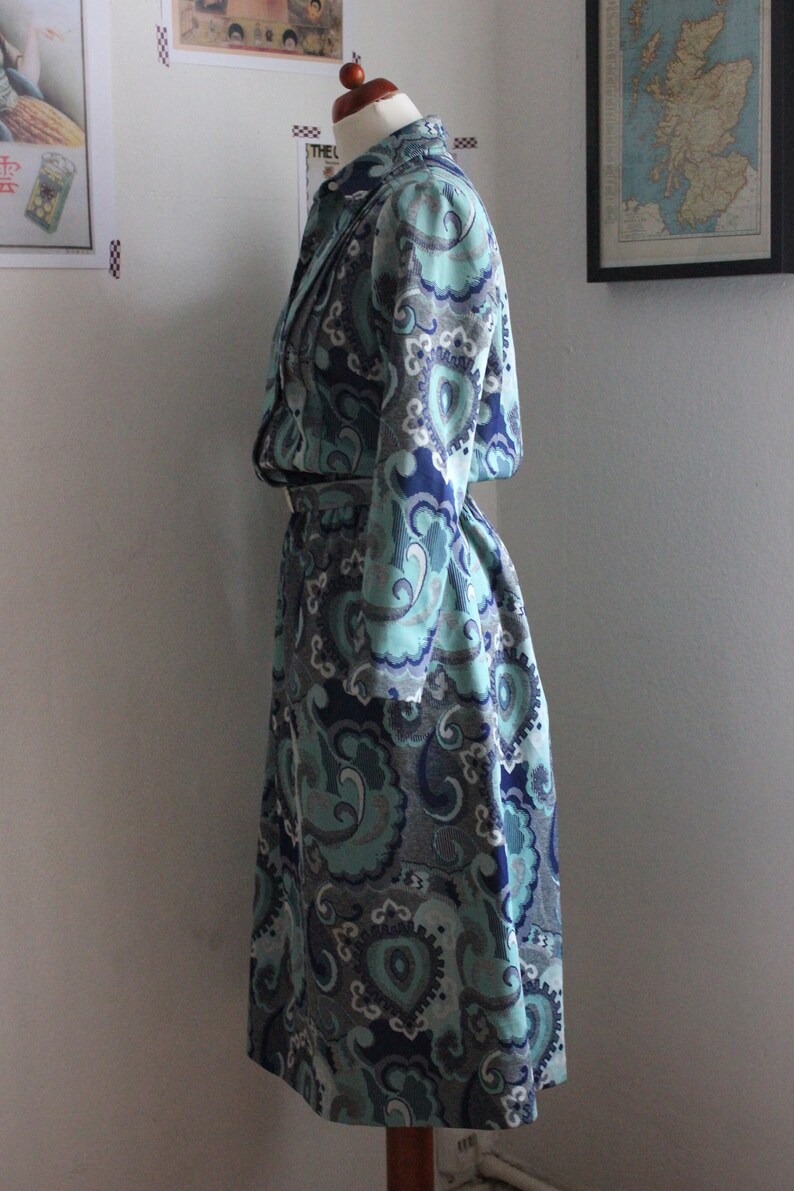 Vintage 70s Turquoise Paisley Shirt Dress / UK12 Size S-M / Jersey Dress with Belt image 4