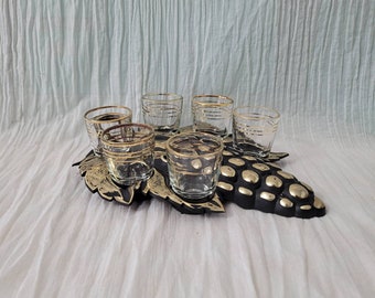 Conjunto de copos de shot de barra vintage MCM e suporte de base de uvas barra retrô